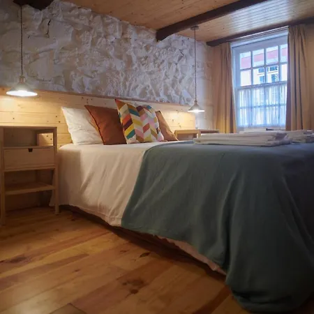 Casa Da Praca Velha Penzion *