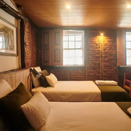 Casa Da Praca Velha 招待所 *