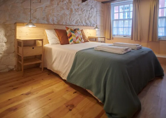 Affittacamere Casa Da Praca Velha *